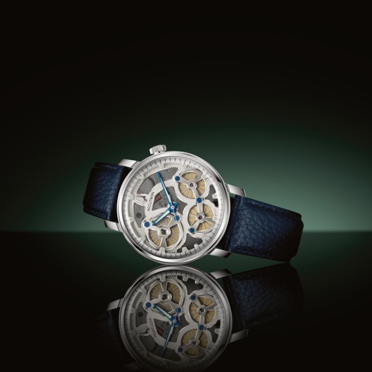 26A209A - ACCUTRON EVOLUTION SPACEVIEW