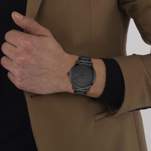 2011421 - LACOSTE.12.12 METROPOLE