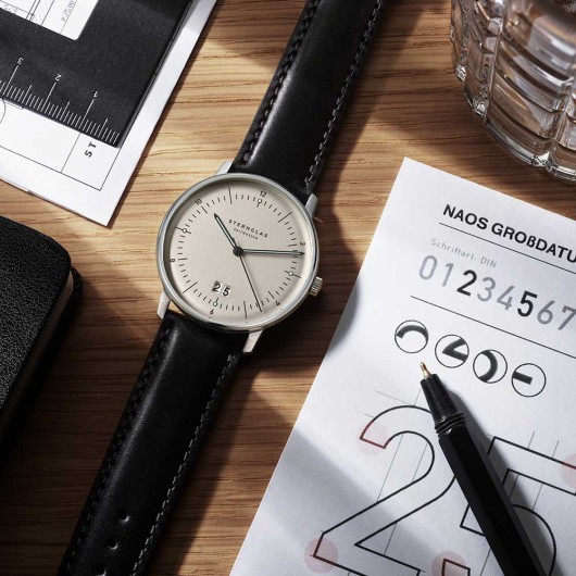 S01-NAG26-BR02 - NAOS BIG DATE